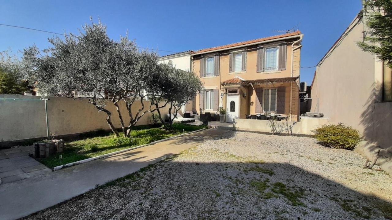 Maison Maloya 2 Chambres Avec Jardin Cavaillon Extérieur photo